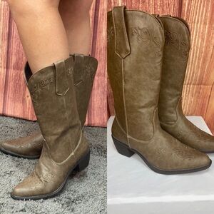 Roper brown cowgirl cowboy western pointed toe boots women’s size 8